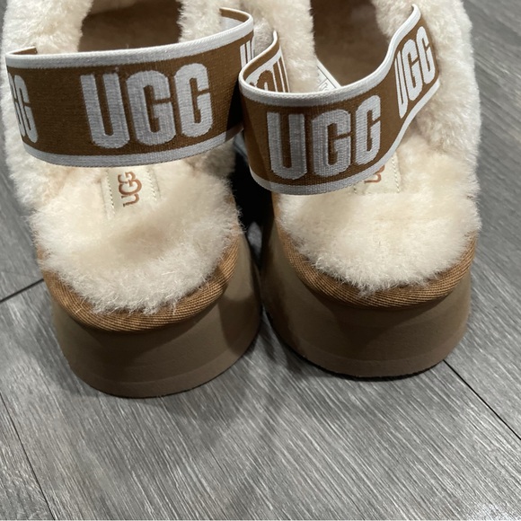 Ugg shoes - Picture 4 of 5